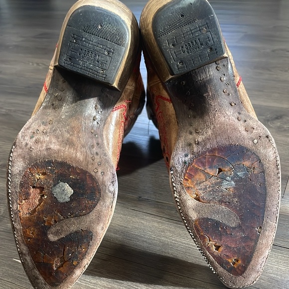 Corral - Vintage Western Boots - Tan/Red - 6 1/2M - Picture 12 of 14